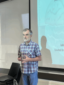 Dr. Luis Carretié, (Universidad Autónoma de Madrir), realizando uno de los cursos de la EV25