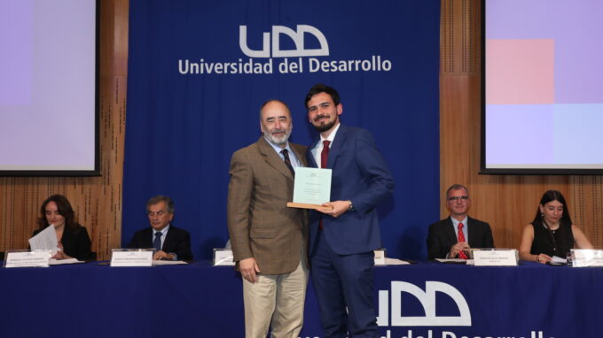 Facultad de Gobierno UDD reconoce a sus Profesores de Excelencia 2024 por su destacada labor académica